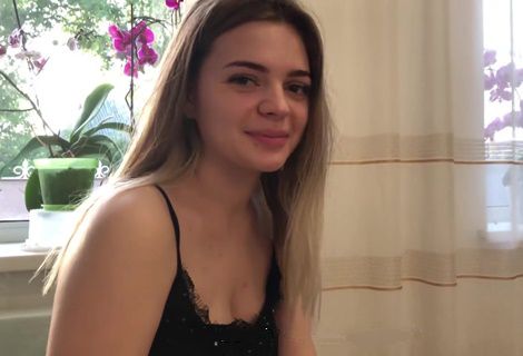 Парень предложил свою помощь подружке, но все, как обычно, закончилось сочным трахом