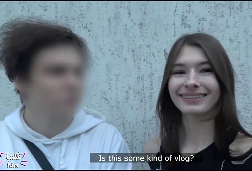 Блогерша решила сделать опрос парней зачем они устраивают "дрочабрь" и предложить альтернативу